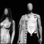 Corset_Gaultier_GrandPalais_RMN_@loeildoliv