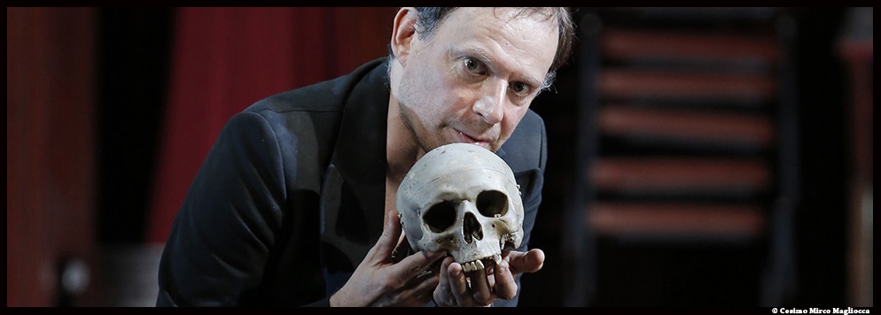 couv_Hamlet_Jammet_comedie_Francaise_©-Cosimo_Mirco_Magliocca_@loeildoliv.jpg