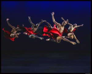 Ete_danse_Chatelet_alvin_ailey_AAADT-The-Hunt-Robert-Battle-c-Paul-Kolnik_@loeildoliv