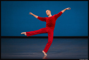 Robbins_©Sebastien_Mathe___Opera_national_de_Paris-A-Suites-of-Dances-Robbins-original-Francois-Alu-@loeildoliv