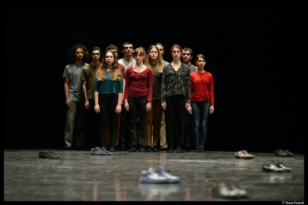 Moments of young people de Raimund Hoghe. Montpellier Danse. Le Kiasma. © Rosa Franck