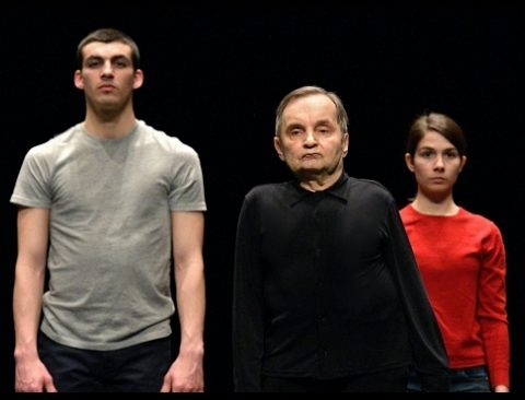 Moments of young people de Raimund Hoghe. Montpellier Danse. Le Kiasma. © Rosa Franck