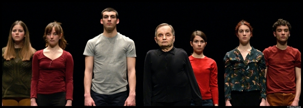 Moments of young people de Raimund Hoghe. Montpellier Danse. Le Kiasma. © Rosa Franck