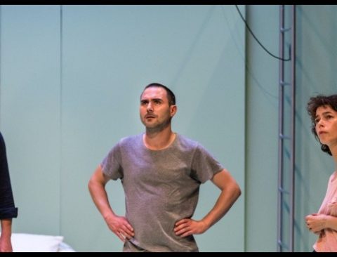 Les pièces manquantes (puzzle théâtral), une création collective. mise en scène d'Adrien Béal. Théâtre de la Tempête © Matthieu Edet