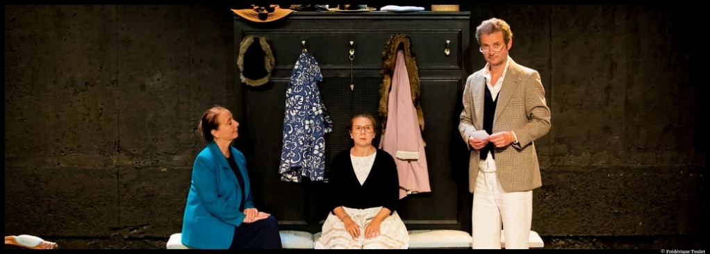 Lorsque Françoise parait d'Eric Bu. Avec Sophie Forte, Christine Gagnepain et Stéphane Giletta. Théâtre Lepic. © Dominque Toulet