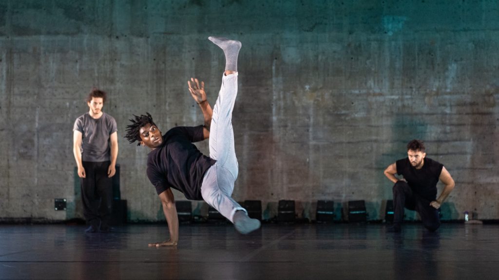 Création 2020 - Chaillot  et Biennale de la Danse  - Lyon
Metteur en scène Antoine Colnot - Autrice Anne Rehbinder - Chorégraphe invité Amala Dianor © Romain Tissot 