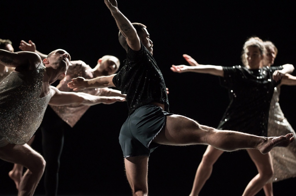 Mille et une danses (Pour 2021) Thomas Lebrun. CCN de Tours. Montpellier Danse. © Frédéric Iovino