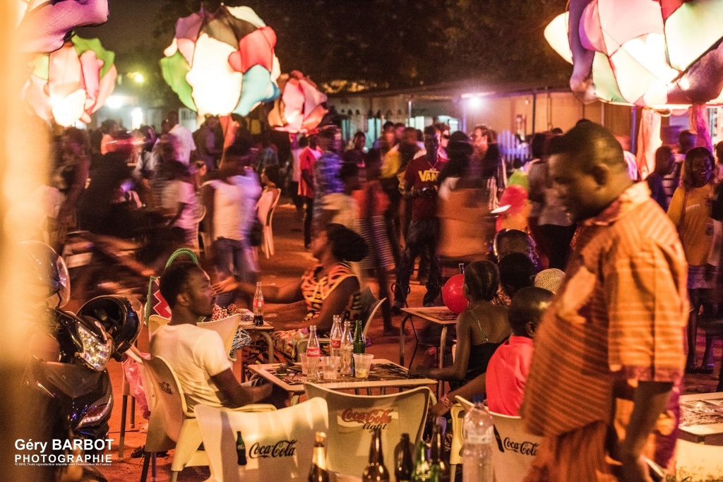 Ambiance des Récréâtrales à Ouagadougou © Géry Barbot