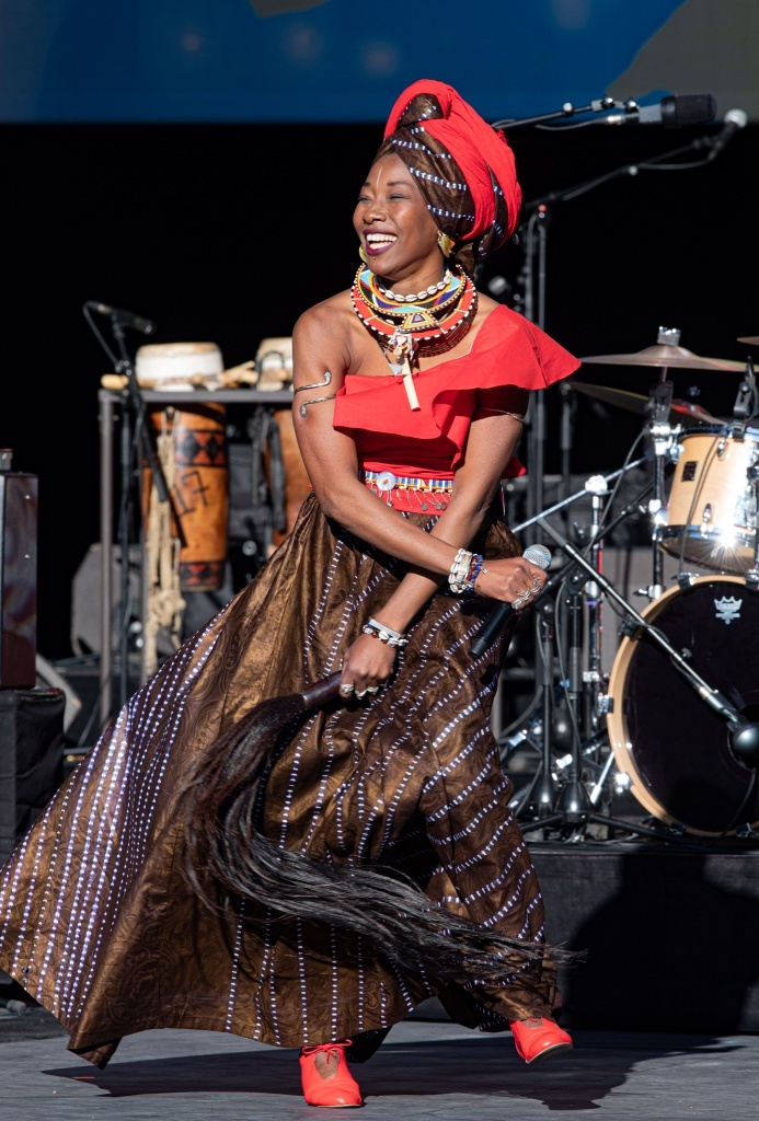 Fatoumata Diawara. La Biennale de la Danse. © M. Cavalca.