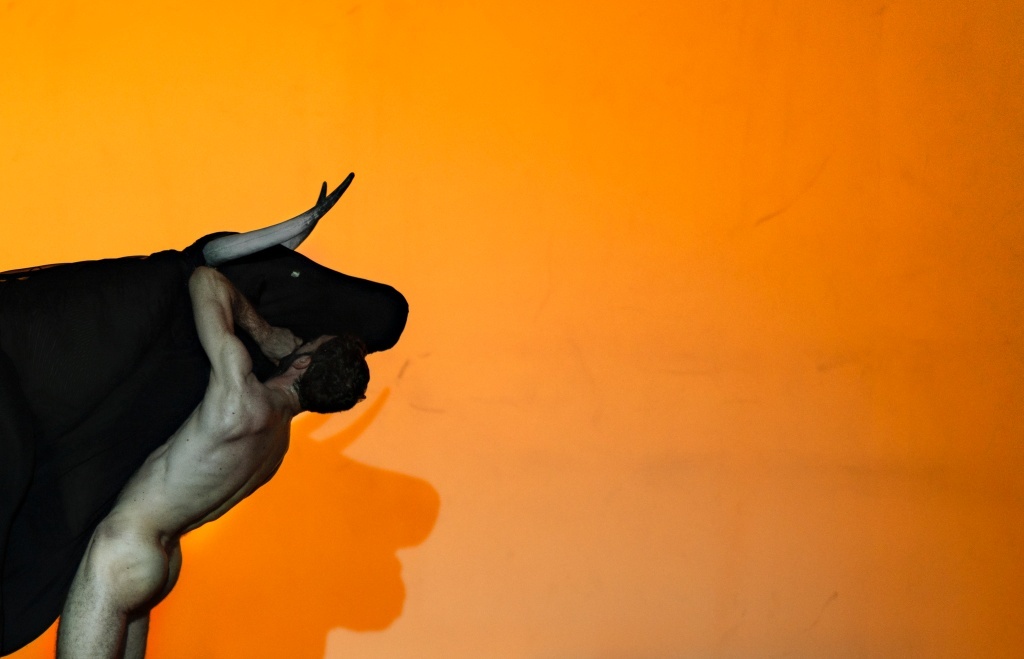 Transverse Orientation de Dimitris Papaioannou. TNP. Biennale de la danse. © Julian Mommert