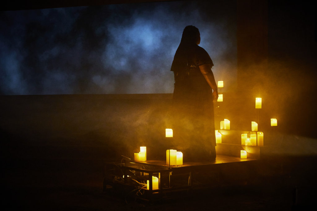 Penthésilé·e·s Amazonomachie de Marie Dilasser. mise en scène de Laëtitia Guédon. Festival d'Avignon. © Christophe Raynaud de Lage