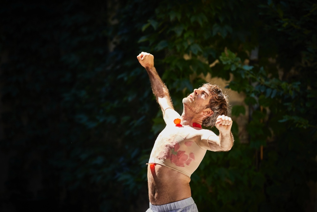 Étude 4, Fandango et autres cadence d'Aina Alegre. Yannick Hugron. © Christophe Raynaud de Lage