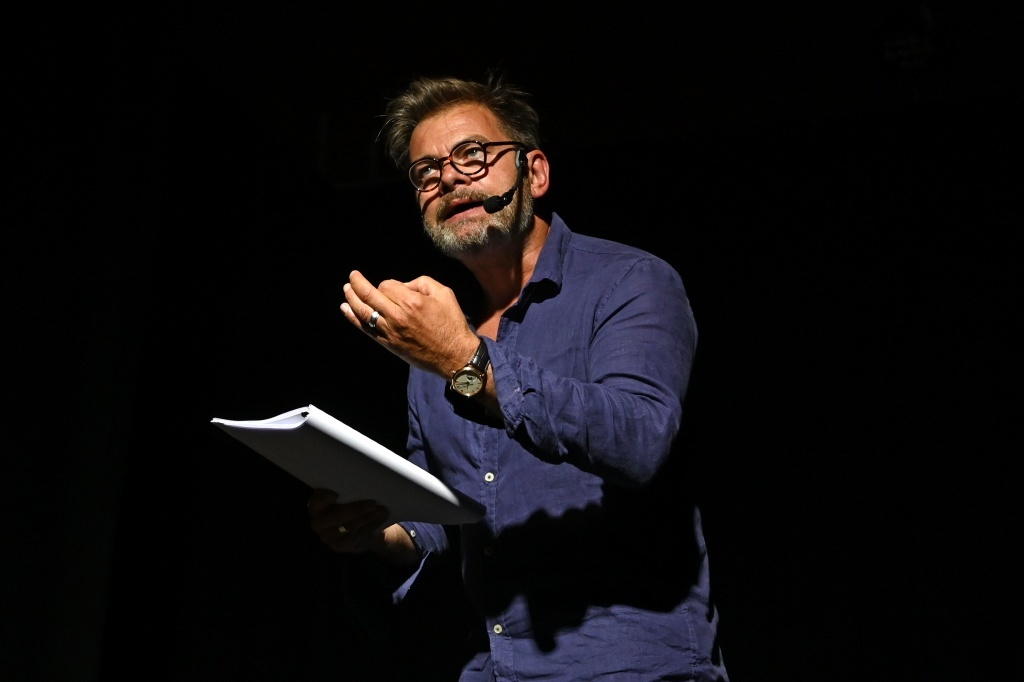 L’Âge tendre de George Brant. clovis Cornillac. Michel Didym. La mousson d'été © Boris Didym