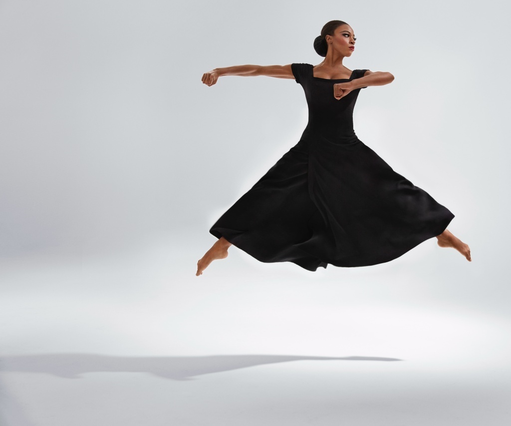 Chronicle de Martha Graham Company. Leslie Andrea Williams. ©  Hibbard Nash Photography