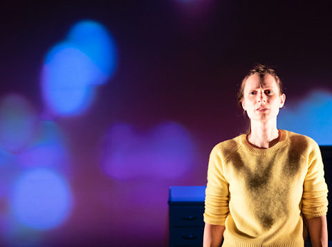 Tout va bien Mademoiselle ! de Julien Cernobori et Hélène Ducharne Théâtre du rond-Point Adaptation et mise en scène de Christophe Garcia et Marie Rémond © Giovanni Cittadini Cesi