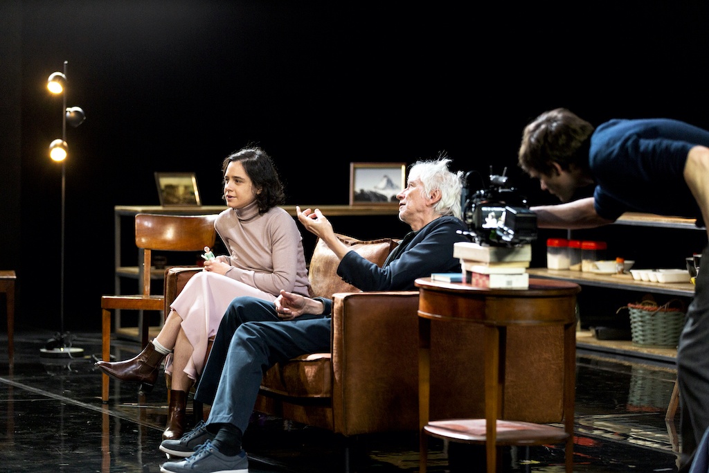 Entre chien et loup de Christiane Jatahy, Théâtre de l'Odéon © Magali Dougados