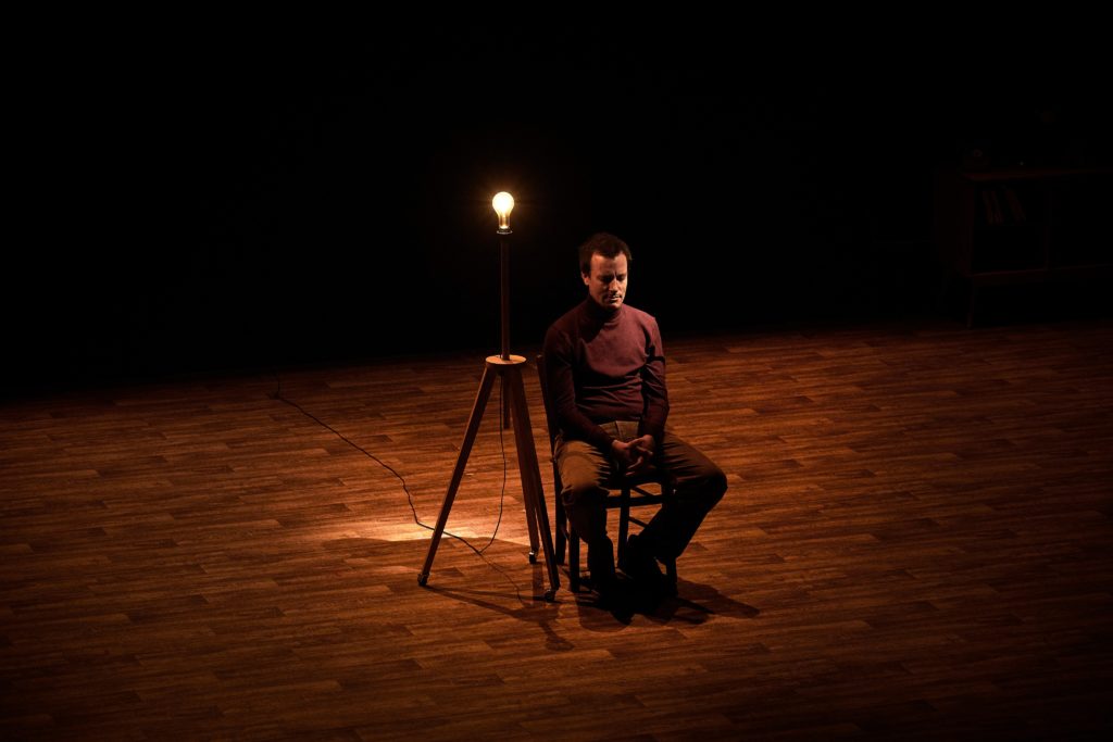 Adrien Melin dans Dernier Remord avant l’oubli ©Christophe Raynaud de Lage