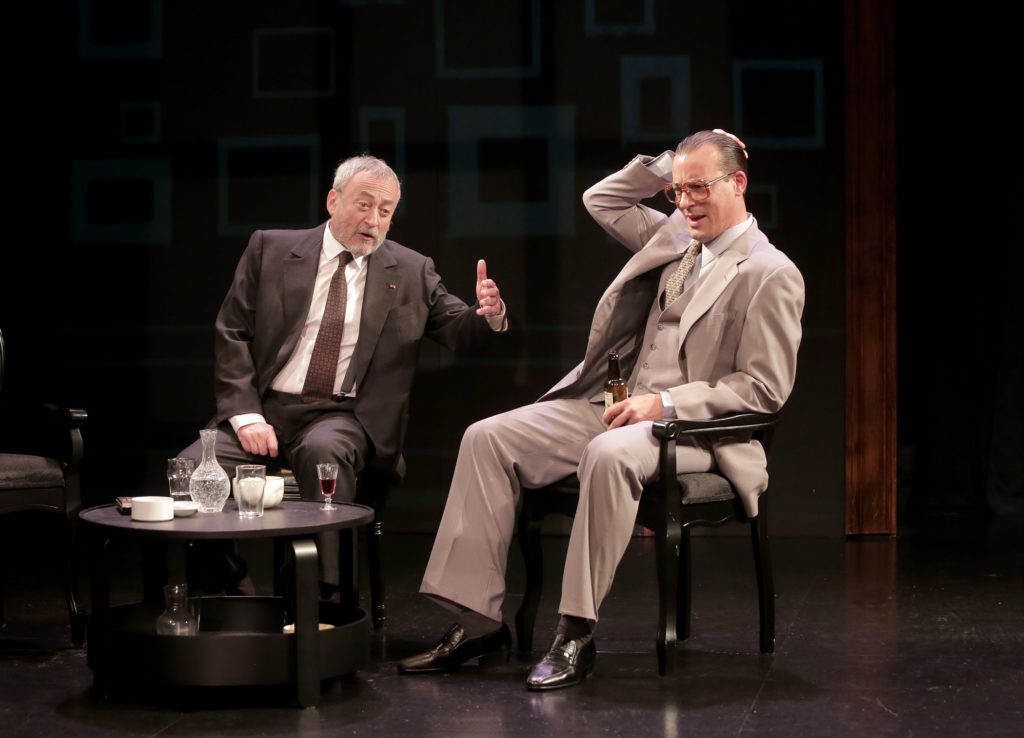 Adrien Melin et Emmanuel Dechartre dans Elysée d'Hervé Bentégeat - mise en scène de Jean-Claude Idée © Fabienne Rappeneau