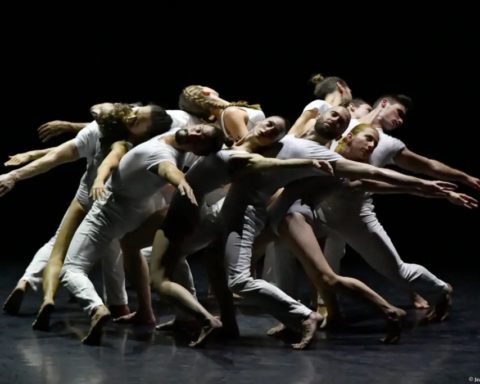 Boléro, extrait de Gravité d’Angelin Preljocaj © Jean-Claude Carbonne