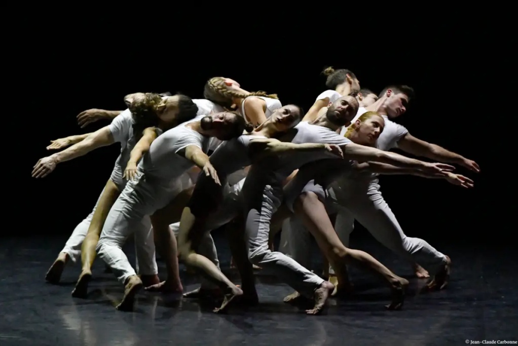 Boléro, extrait de Gravité d’Angelin Preljocaj © Jean-Claude Carbonne