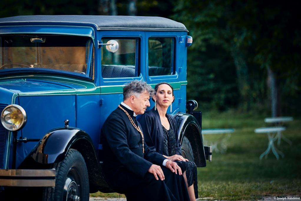 Le Tartuffe ou l'Hypocrite, mis en scène par Matthieu Roy, avec Nadine Béchade, Aurore Déon, Yannick Jaulin, Anthony Jeanne, Sylvain Levey, François Marthouet et Johanna Silberstein, au Festival d'Été à la Maison Maria Casarès, le 25 juillet 2022. ©Joseph Banderet