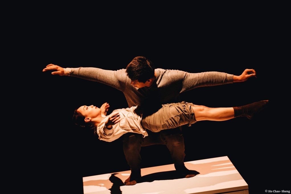 Duo de Cheng-Hsueh SUN - Compagnie 0471 Acro Physical Theatre © HO Chao-Sheng