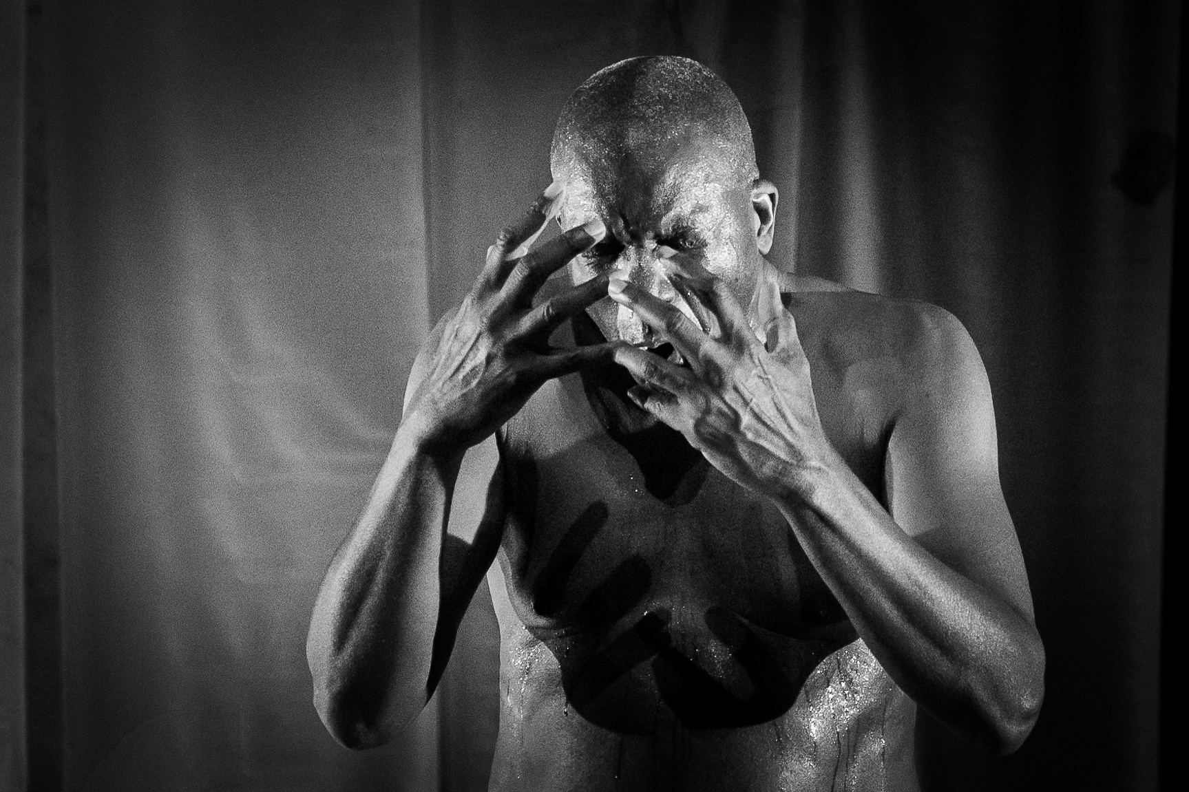 Jacques Martial dans Cahier d'un retour au pays natal © AKO - Audrey Knafo Ohnona