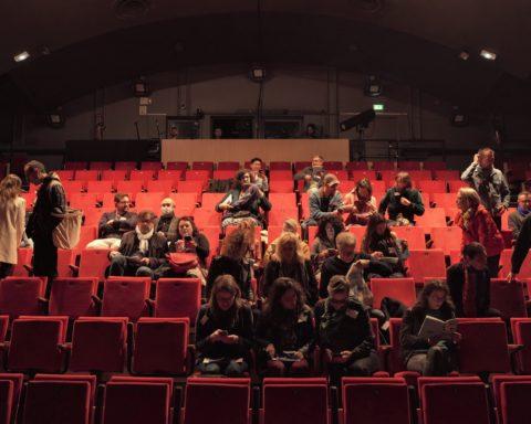 Groupe des 20 théâtres en Île-de-France © Kaze Production