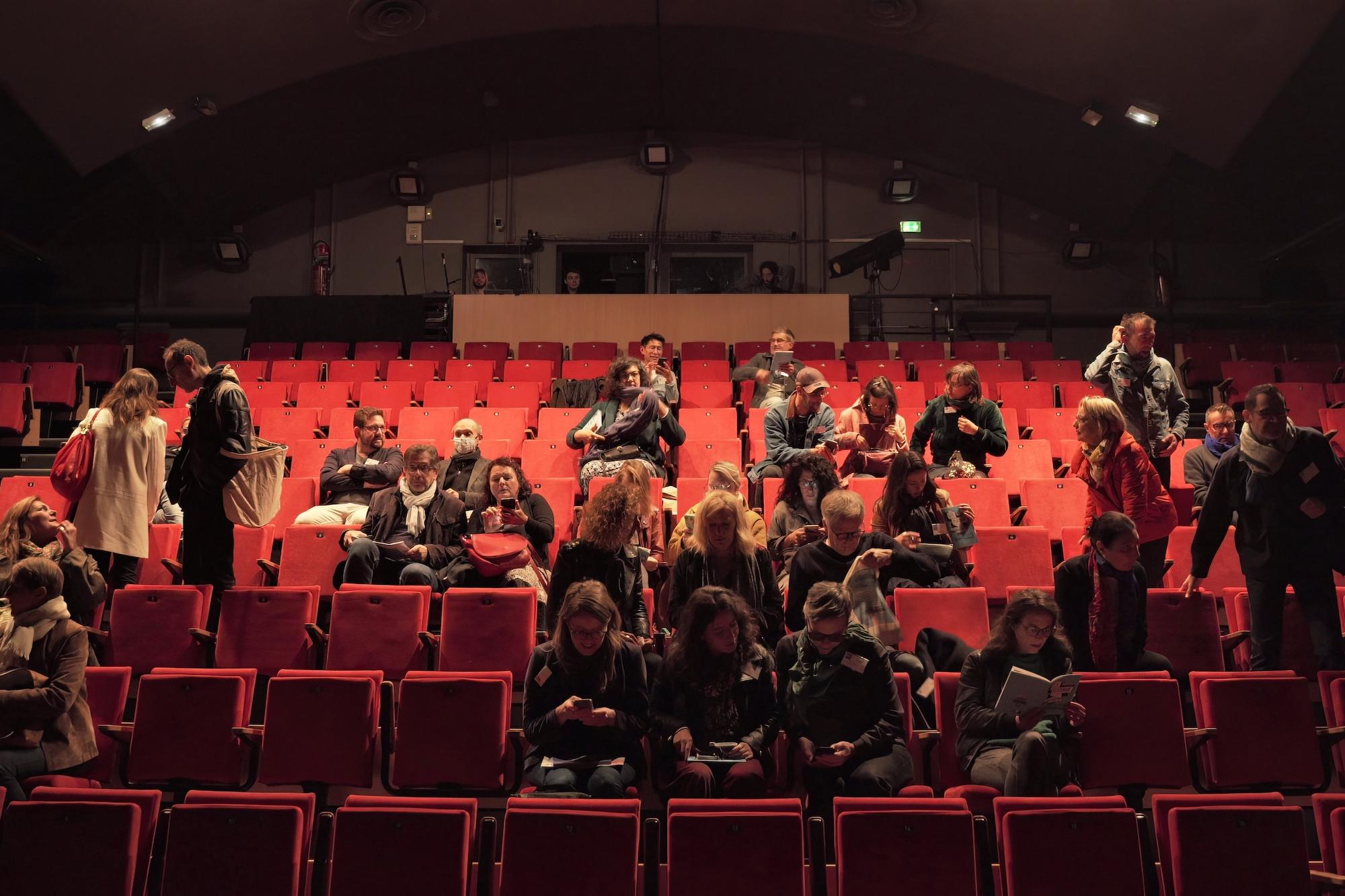 Groupe des 20 théâtres en Île-de-France © Kaze Production