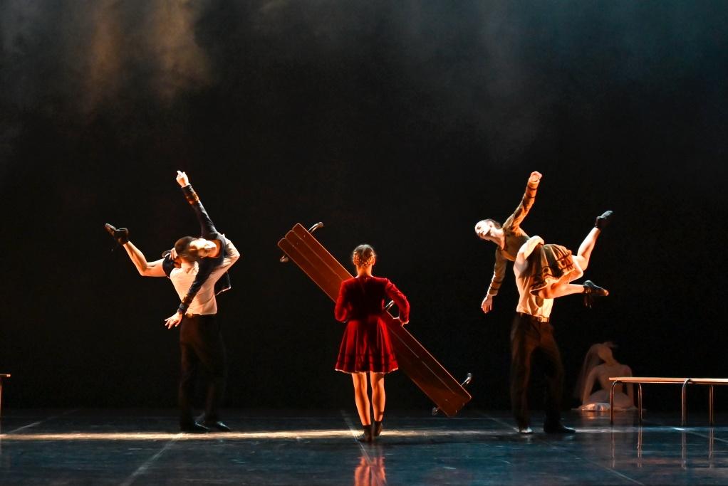 Noces d'Angelin Preljocaj - Montpellier Danse © Jean-Claude Carbonne