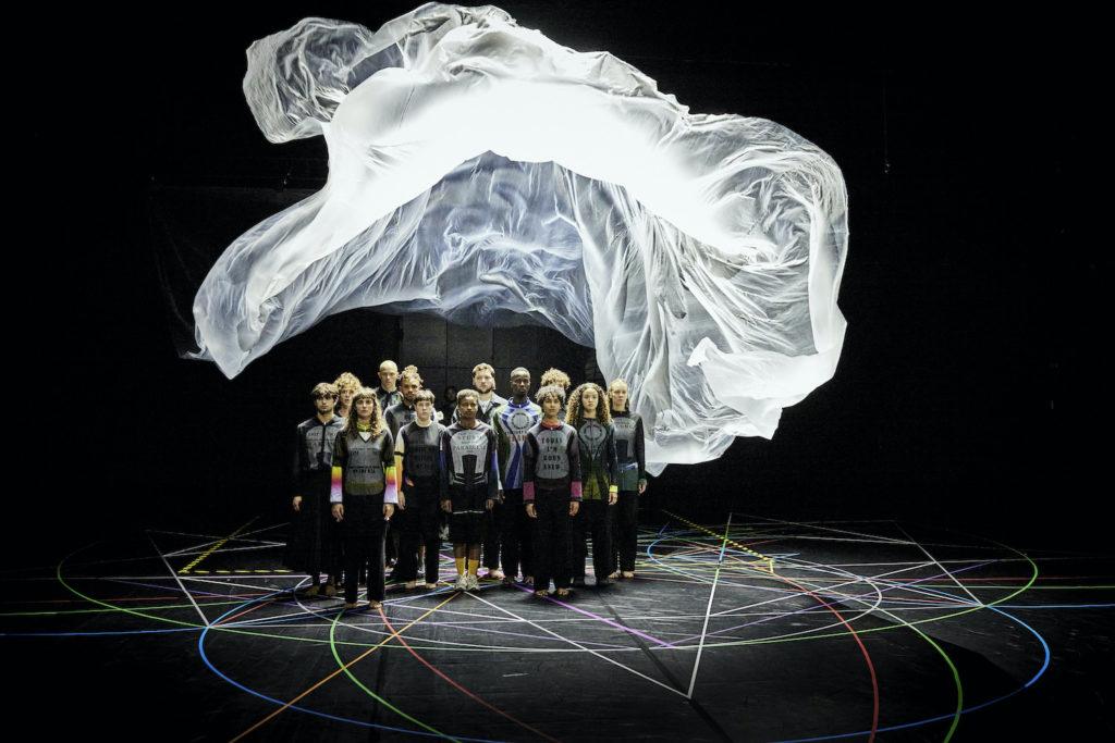 Exit Above, Anne Teresa de Keersmaeker, Festival d'Avignon ©Christophe Raynaud de Lage