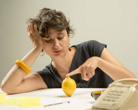 L'agrume de Valérie Mrejen - Mise en scène de Mélissa Barbaud © Julien Poulain