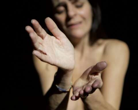 Danse avec une actrice (Jolente de Keersmaeker) de Jérôme Bel - tg Stan © Herman Sorgeloos