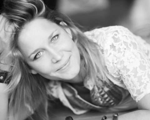 Julie Louart © Béatrice Cruveiller