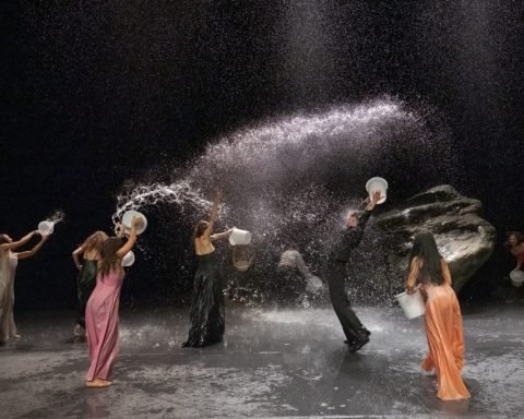 Vollmond de Pina Bausch © Martin Argyroglo