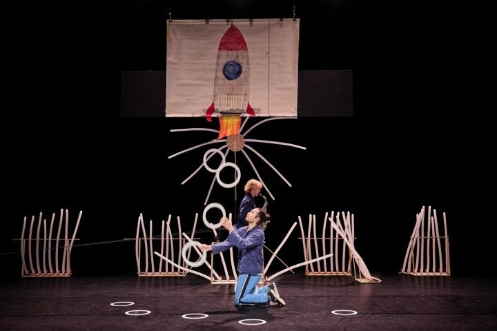 Circusnext Révélations 2015 - Metaphoric Objects - David Martin © Christophe Raynaud de Lage