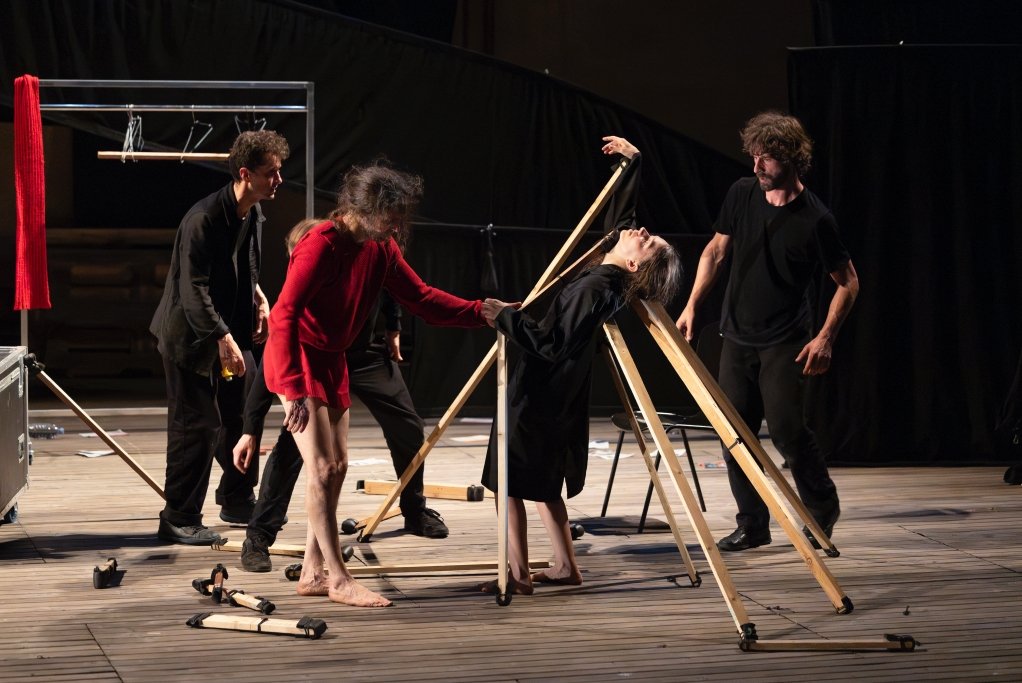 « » , de Sève Bernard et Camille Boitel © Laurent Philippe